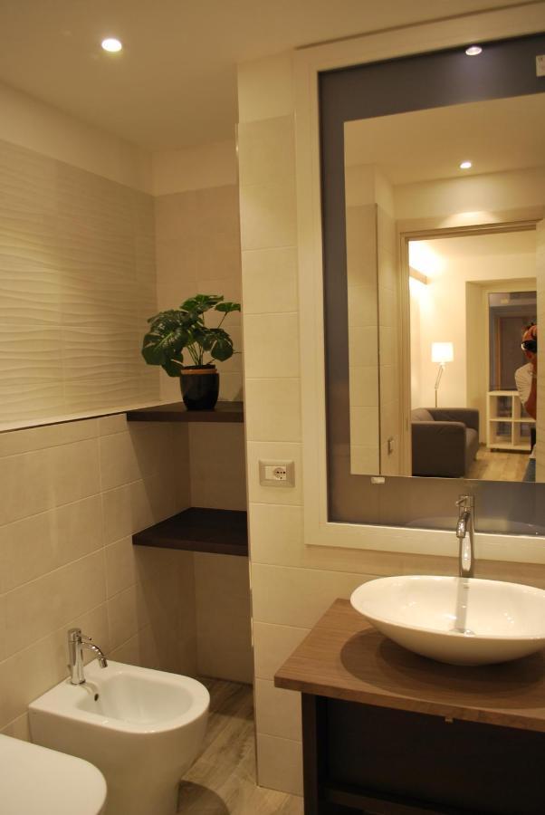Martihouse 3 Apartment Cagliari Bagian luar foto
